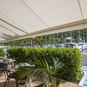 Otel Blue Sail, Anse Marcel