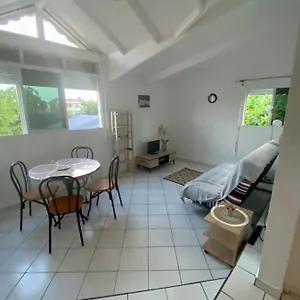 Appartement Appartements: Plage&commerces à 200m, Sainte-Anne (Grande-Terre)